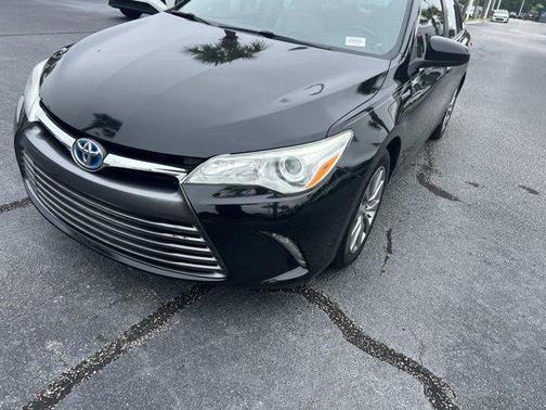 2016 Toyota Camry Hybrid XLE