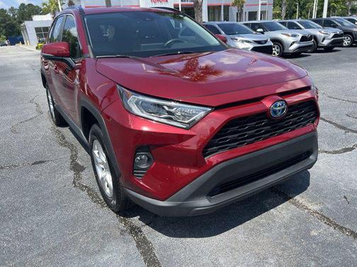 2021 Toyota RAV4 Hybrid XLE