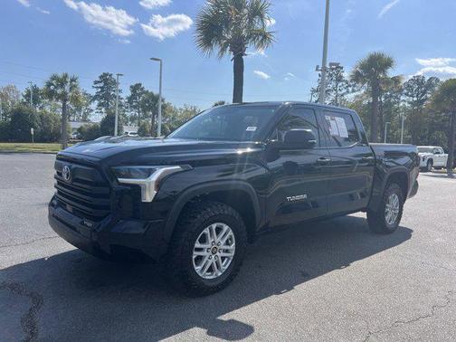 Midnight Black Metallic 2024 Toyota Tundra SR5