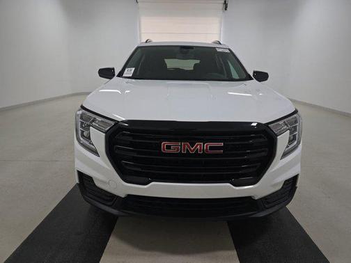 Summit White 2022 GMC Terrain SLE