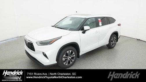 2025 Toyota Highlander Hybrid XLE