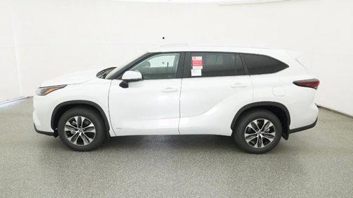 2025 Toyota Highlander Hybrid XLE