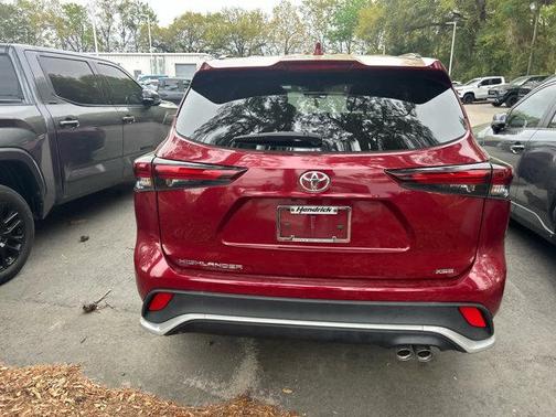 Ruby Flare Pearl 2024 Toyota Highlander XSE