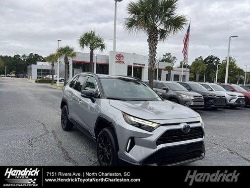 2022 Toyota RAV4 Hybrid SE