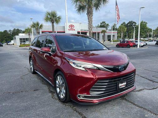 2021 Toyota Sienna Platinum 7 Passenger