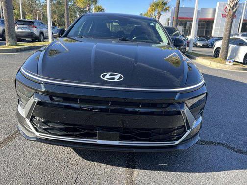 2025 Hyundai SONATA SE