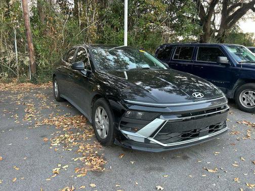 2025 Hyundai SONATA SE