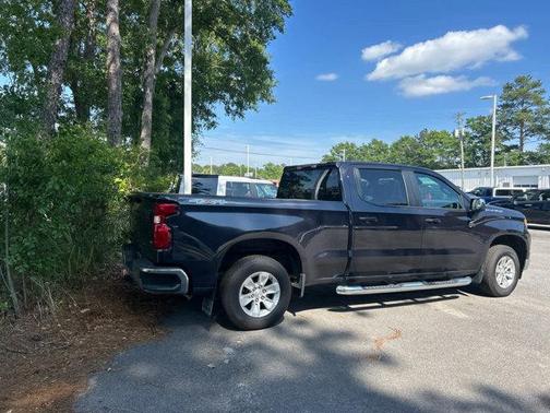 Dark Ash Metallic 2023 Chevrolet Silverado 1500 LT