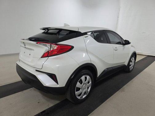 2021 Toyota C-HR LE