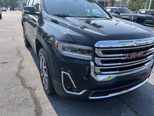 2023 GMC Acadia AWD SLT