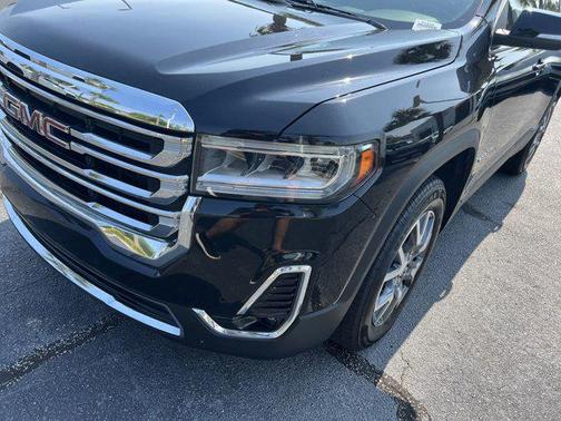 2023 GMC Acadia AWD SLT