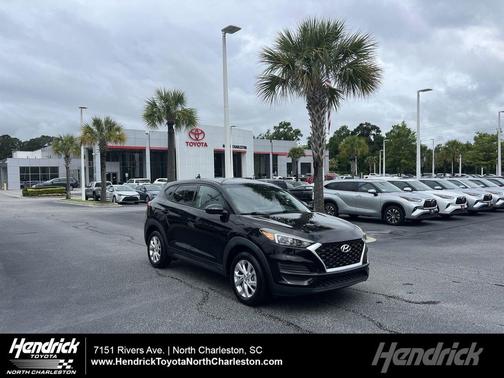 Black Noir Pearl 2021 Hyundai TUCSON SE