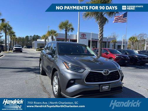 Magnetic Gray Metallic 2024 Toyota Highlander LE