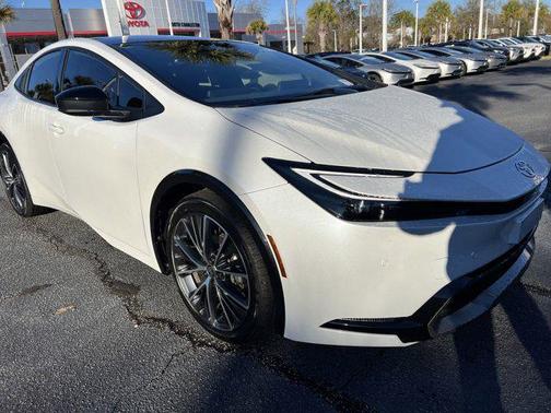 2024 Toyota Prius XLE