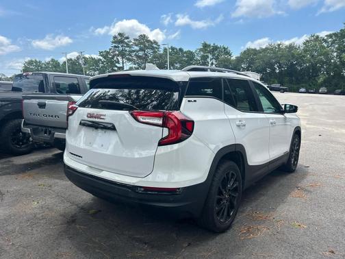 Summit White 2023 GMC Terrain SLE