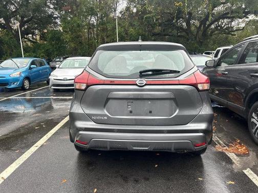 2021 Nissan Kicks S