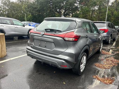 2021 Nissan Kicks S