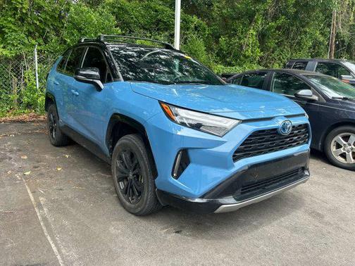 2022 Toyota RAV4 Hybrid SE