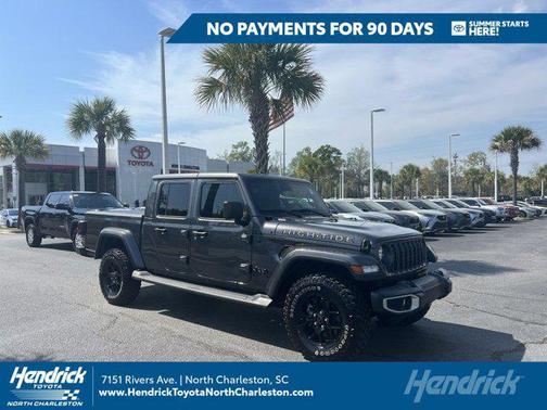 Granite Crystal Metallic Clearcoat 2025 Jeep Gladiator High Tide