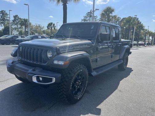 Granite Crystal Metallic Clearcoat 2025 Jeep Gladiator High Tide