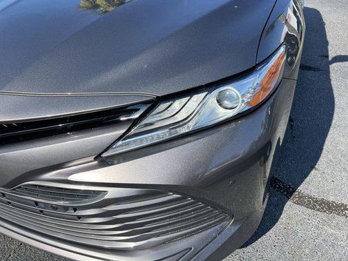 2018 Toyota Camry Hybrid XLE