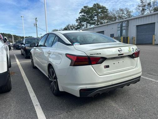 2020 Nissan Altima SR FWD