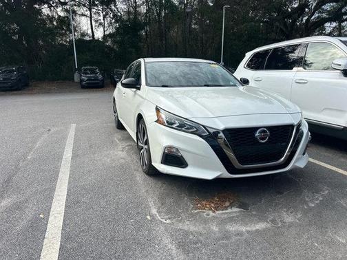 2020 Nissan Altima SR FWD