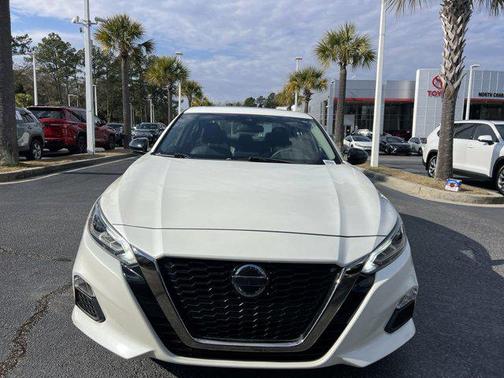 2020 Nissan Altima SR FWD