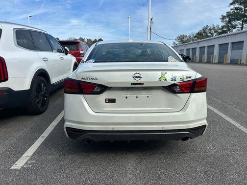 2020 Nissan Altima SR FWD