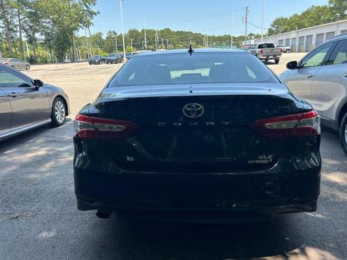 2019 Toyota Camry Hybrid XLE