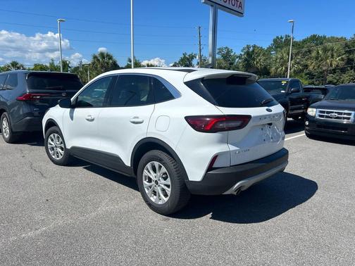 Oxford White 2024 Ford Escape Active