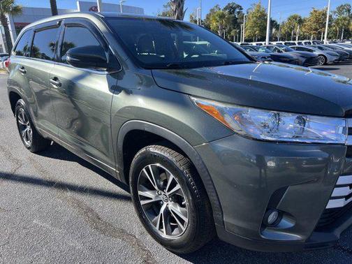 2017 Toyota Highlander LE Plus