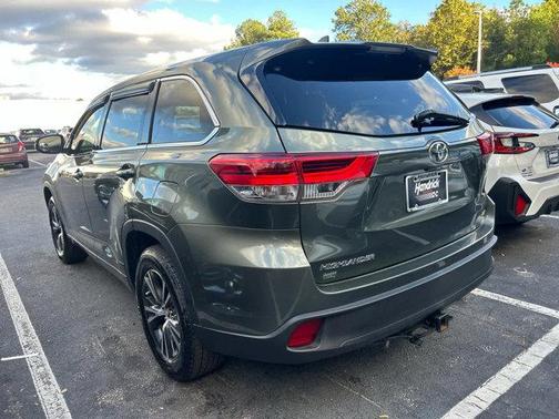 2017 Toyota Highlander LE Plus