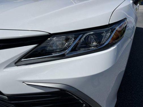 White 2022 Toyota Camry LE
