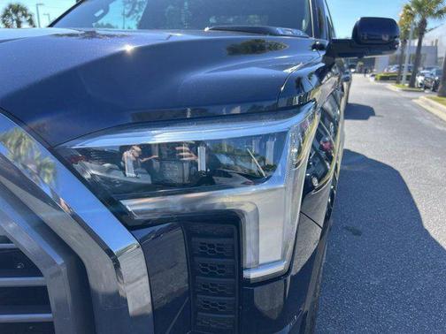 2024 Toyota Tundra Hybrid Platinum