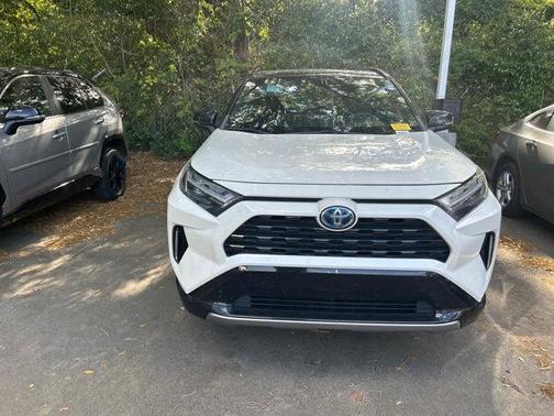 2022 Toyota RAV4 Hybrid SE