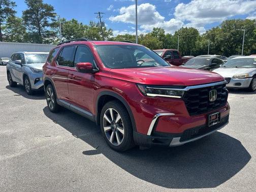 Radiant Red Metallic II 2023 Honda Pilot AWD Elite