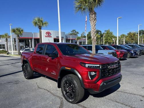 Volcanic Red Tintcoat 2024 GMC Canyon Elevation