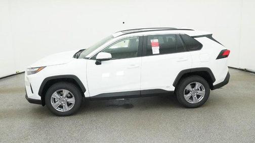 2025 Toyota RAV4 Hybrid XLE