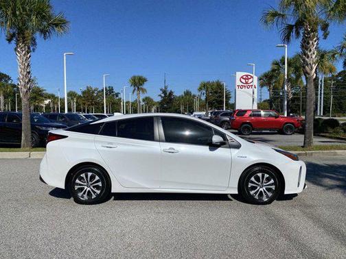 2021 Toyota Prius LE