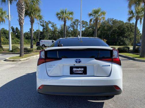 2021 Toyota Prius LE