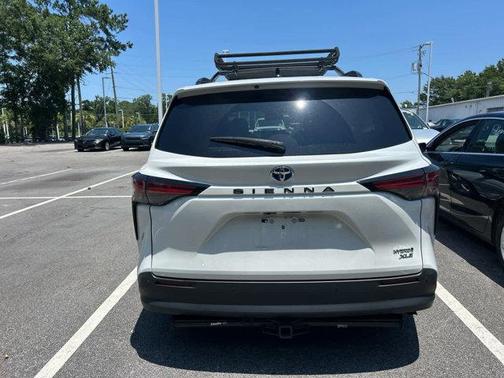 2022 Toyota Sienna XLE 7 Passenger