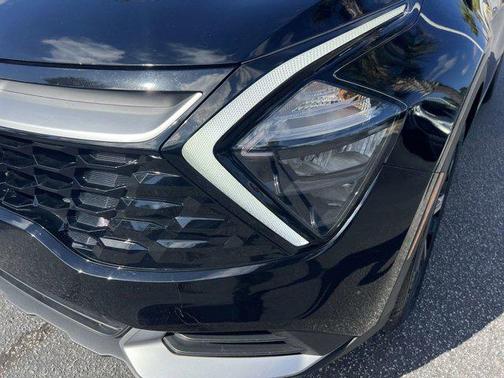 Ebony Black 2023 Kia Sportage EX