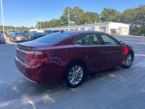 2014 Lexus ES 300h Base