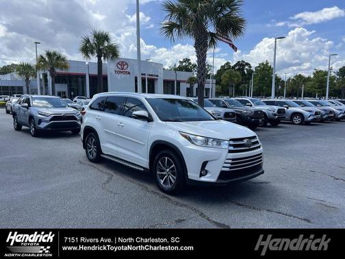 Blizzard Pearl 2017 Toyota Highlander XLE