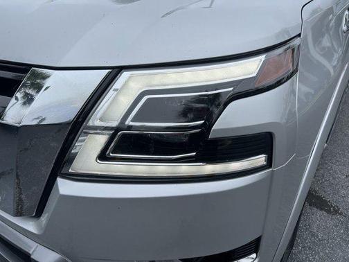 2023 Nissan Armada SL 2WD