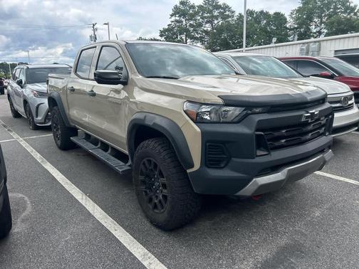 Sand Dune Metallic 2023 Chevrolet Colorado Trail Boss