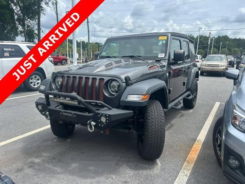 Granite Crystal Metallic Clearcoat 2018 Jeep Wrangler Unlimited Sport
