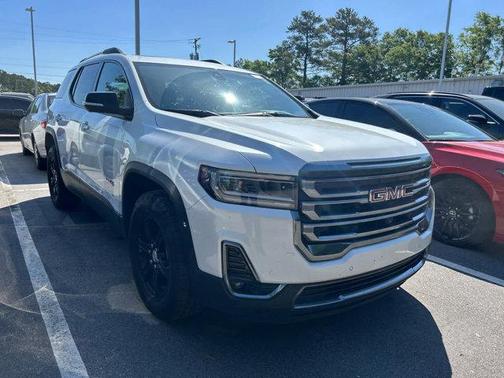 2022 GMC Acadia AWD AT4