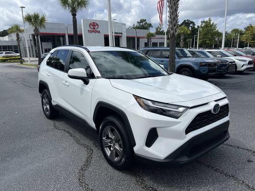 Ice Cap 2024 Toyota RAV4 Hybrid LE